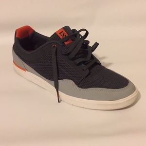 Vans LXVI